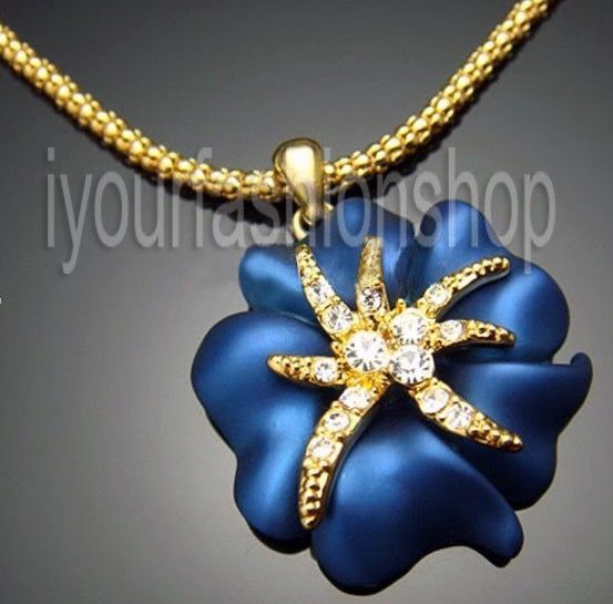 Blue flower 18K Gold plated Swarovski Crystal necklace W10  