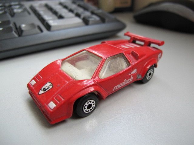 Lamborghini countach LP500S matchbox toy car china  